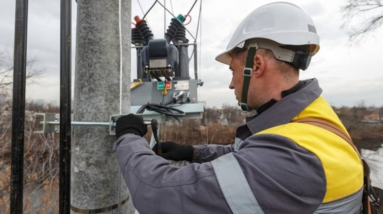 Вдень 28 квітня у селі Переяславської громади планується відключення світла через роботи ДТЕК