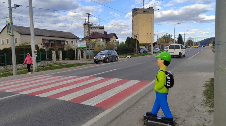 Безпечні переходи: на Кременеччині реалізували новий проєкт