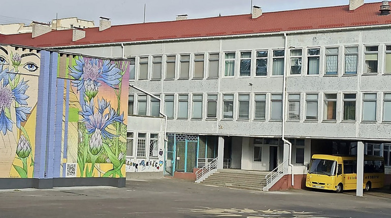 У Південноукраїнську п’ятий день поспіль «мінують» ліцей № 4