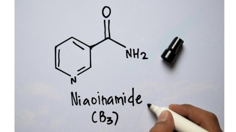 Ніацинамід: супергідратор для сяючої шкіри