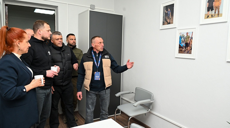 Підтримка ветеранів у Кагарлику: громаду відвідали очільниця Мінветеранів та голова Київської ОДА