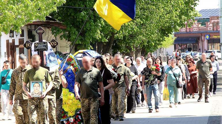 У Ніжині прощалися із загиблим воїном Сергієм Москаленком