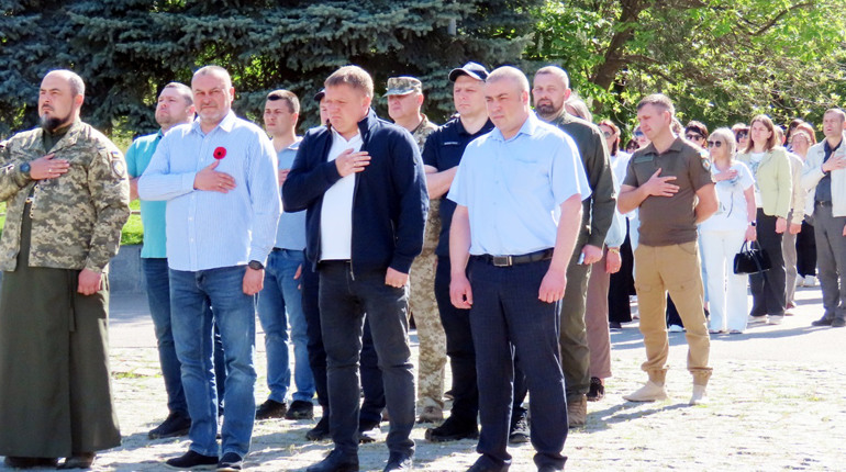 День пам’яті та примирення. У Золотоноші відбулися меморіальні заходи