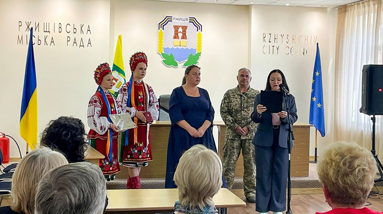 Орден посмертно та відзнака Міноборони: у Ржищеві нагородили воїнів