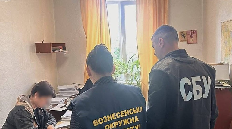 Пів мільйона «впали» у меншу ємність: на Вознесенщині голову селищної ради підозрюють у зловживаннях