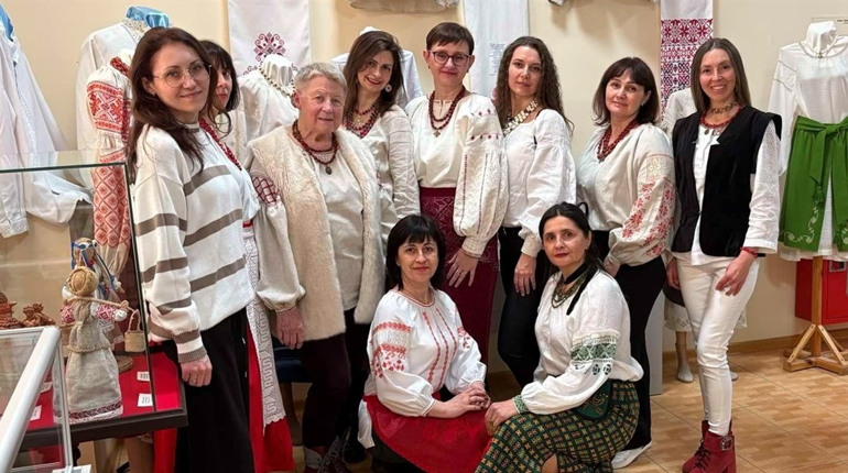 Первомайський музей запрошує відвідати вишиванкове дефіле: Всесвітньому Дню вишиванки вже 20!