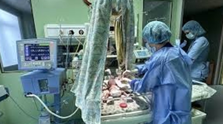 У Старокостянтинові дитина захлинулася сумішшю та опинилася в реанімації