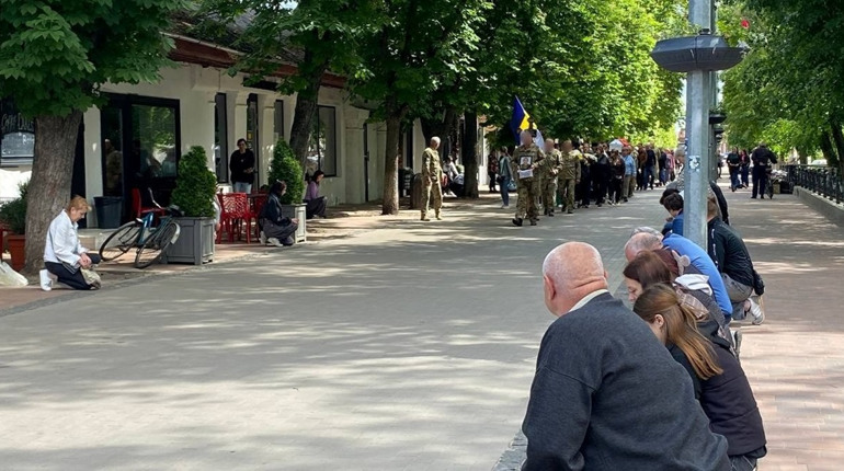 У Ніжині попрощалися із полеглим воїном Євгенієм Мельником