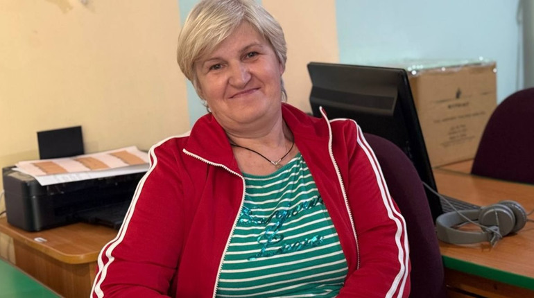 Волонтерська група «Разом ми сила» шукає підтримку: для плетіння маскувальних сіток потрібна основа