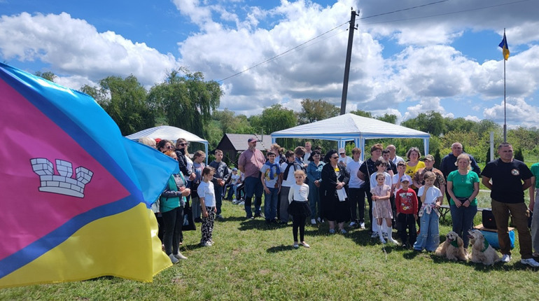 Кінні прогулянки, ярмарок і виступи собак: у Первомайську проведуть благодійне свято