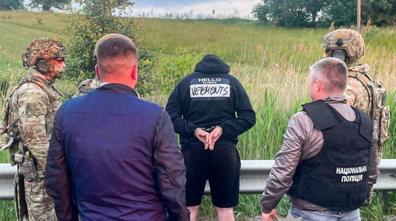На Рівненщині викрили мережу секс-послуг: серед підозрюваних — 21-річна жителька Сарненщини