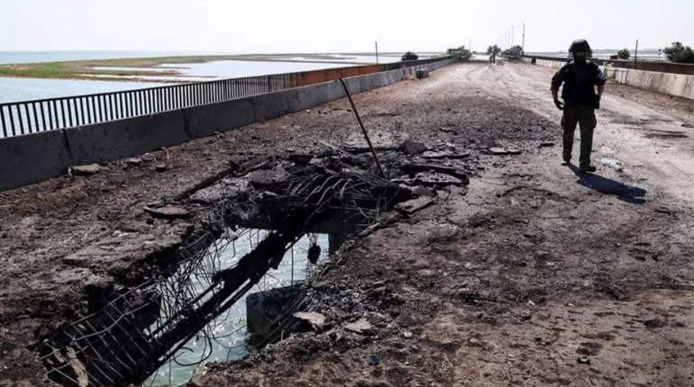 Як Україна відрізає окупований Кримський півострів від постачання