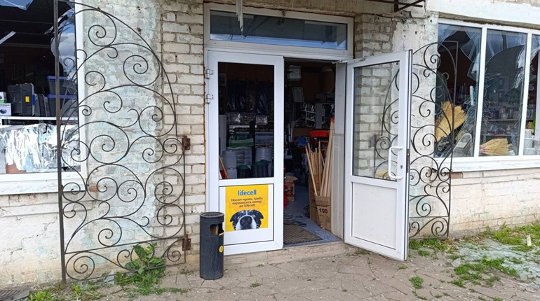 Ворог атакував населені пункти Шевченківської громади: пошкоджені будинки та знищене авто швидкої
