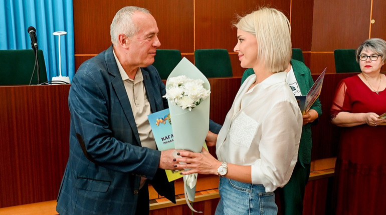 Вирощують хліб і підтримують захисників та громаду: у Кагарлику відзначили фермерів