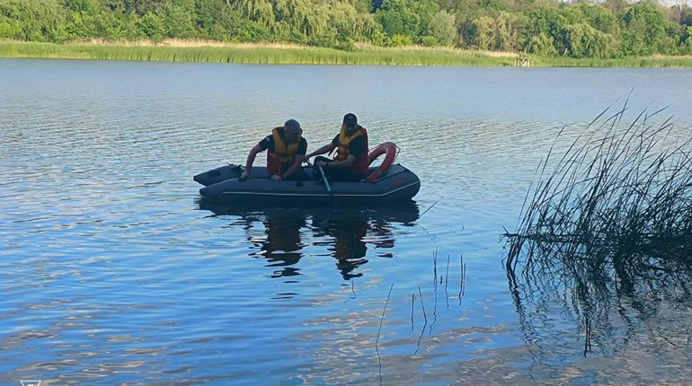 На водоймі у Жовтих Водах знайшли людину без ознак життя