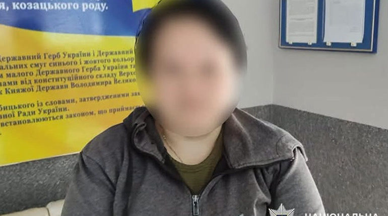 Не зупинили ні штрафи, ні заборони: мешканку Старокостянтинівщини ув'язнили за домашнє насильство