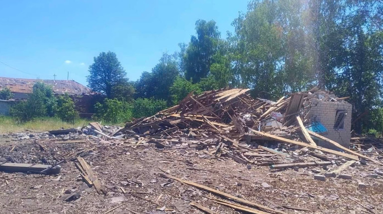 На Куп’янщині за добу пошкоджено будинки, школу та агропідприємство, у Шевченковому загинув чоловік