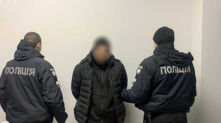 Зґвалтував малолітню сусідку: справу жителя Житомирщини передали до суду