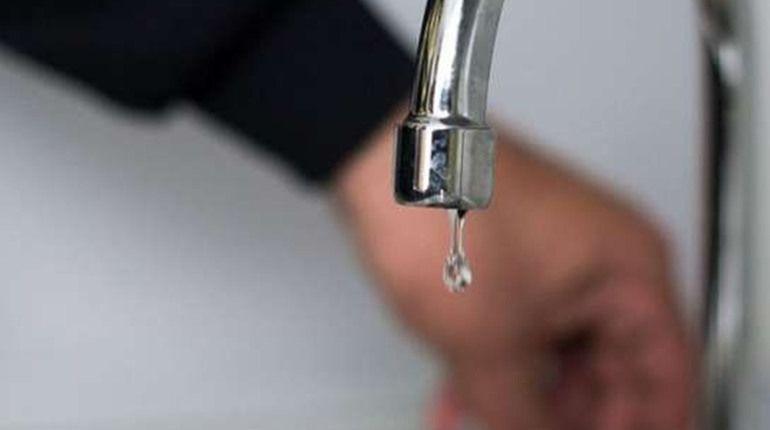 У Звягелі через аварію на водогоні без води залишилися кілька вулиць