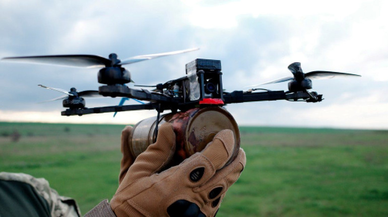 FPV-дрон атакував хлопця в Прибині на Корюківщині. Він отримав численні поранення