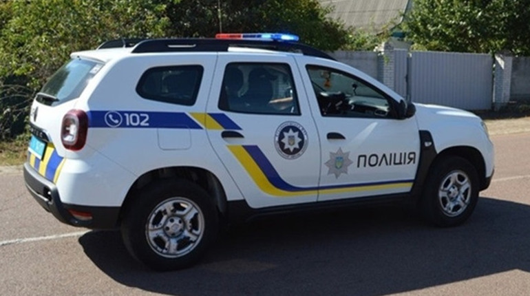 У Переяславі на подвір'ї приватного будинку виявили тіло жінки: хроніка поліції