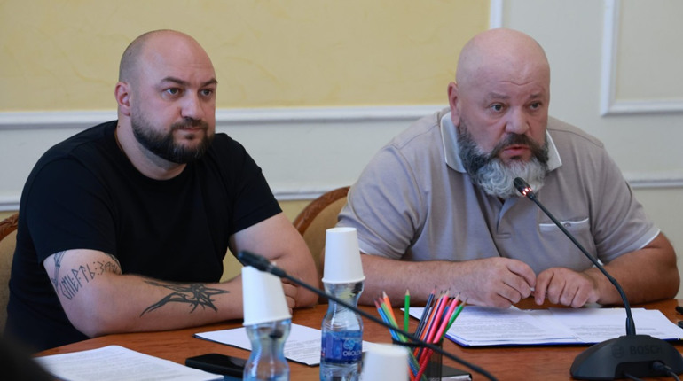 У Хмельницькій ОВА обговорили проблеми, з якими стикаються ветерани та їхні родини
