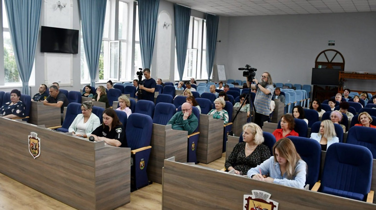 У міській раді обговорили готовність до зимових викликів