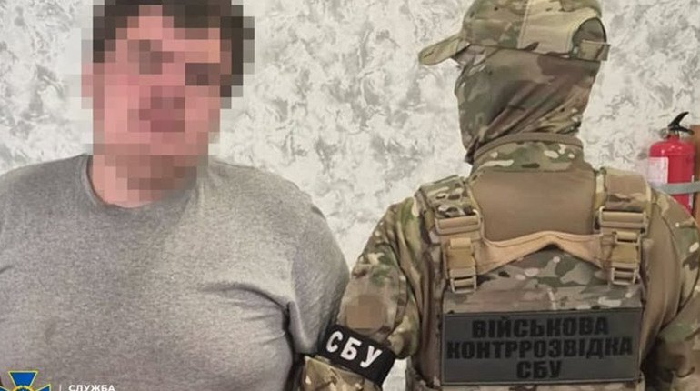 СБУ затримала військового, який коригував удари рф по АЗС на Полтавщині
