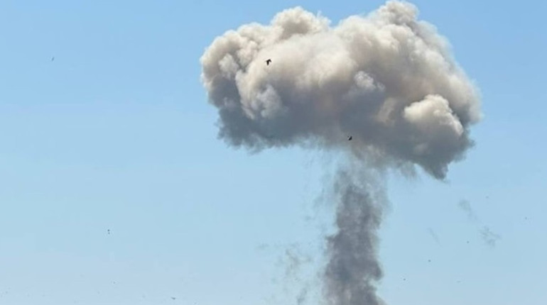 ДБР перевіряє дві версії вибухів на полігоні у Хмельницькому: знайдено фрагменти тіл