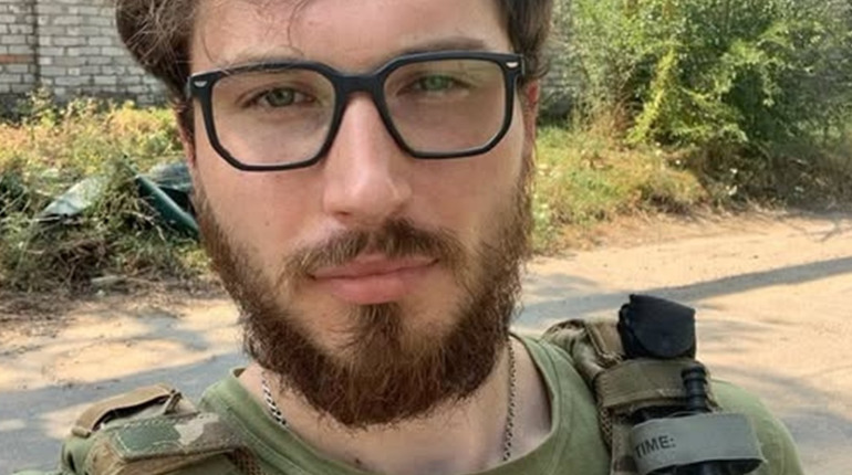 Гуляйполе навчило боротися до кінця: бойовий медик врятував воїна після 12 годин під завалами