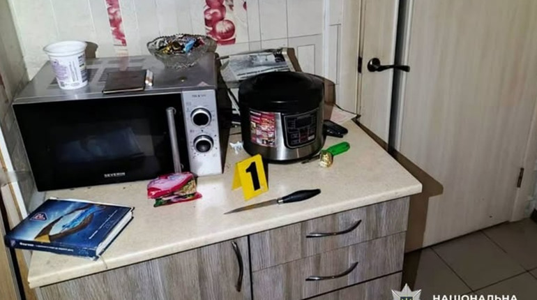 На Золотоніщині жінку підозрюють у смертельному пораненні чоловіка під час сімейної сварки