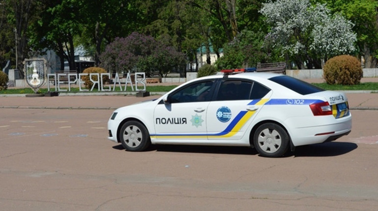 У Переяславі син викликав наряд через сварку з пʼяною 67-річною матірʼю: хроніка поліції