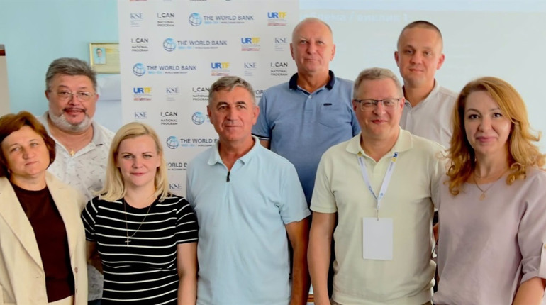 Більше можливостей для громади: старокостянтинівські фахівці навчаються працювати з інвестиціями