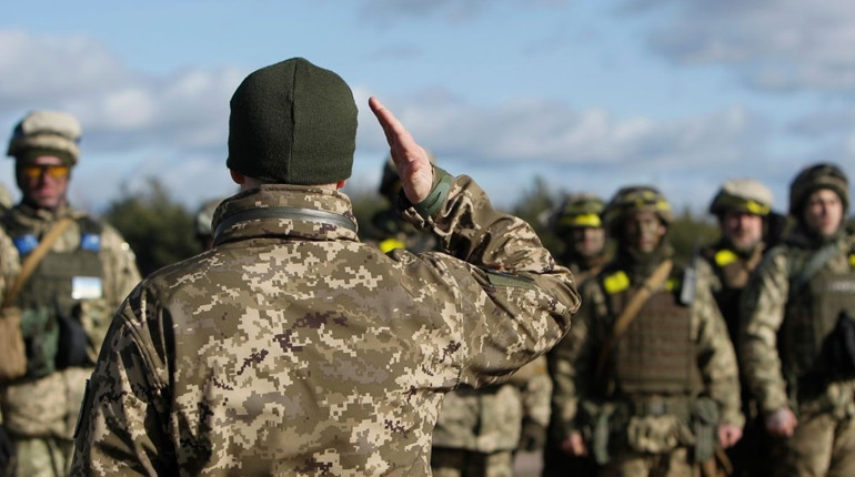 Що відомо про військову службу за контрактом в лавах ЗСУ з чіткими термінами служби