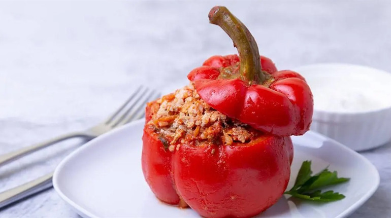 Фарширований перець з фаршем і рисом: покроковий рецепт