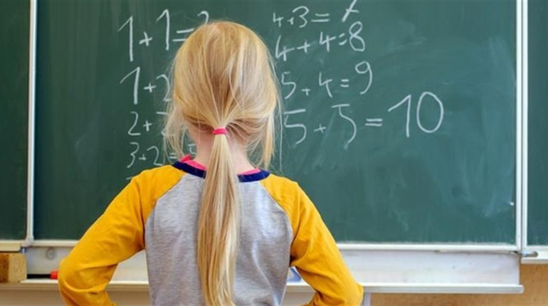Уряд визначив терміни і умови навчального року 2022-2023