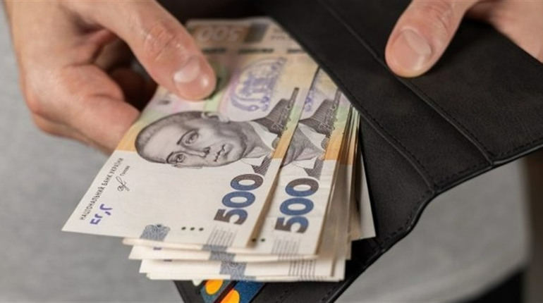 Хто може отримати 6500 гривень у рамках урядової програми "Зимова підтримка"