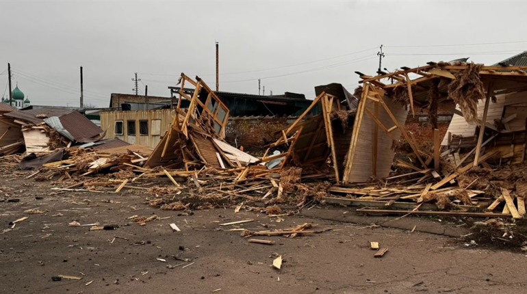 Росіяни 31 раз вдарили по Чернігівщині за добу: 76 вибухів, пошкоджені будинки та адмінспоруди