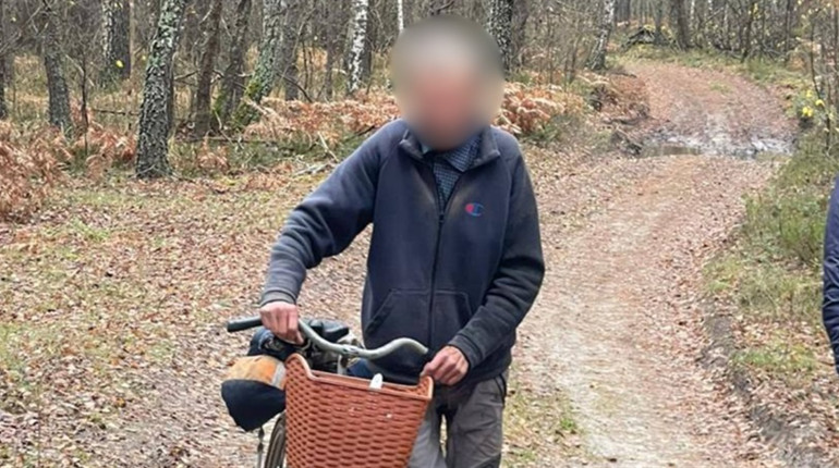 На Рокитнівщині розшукали пенсіонера, який заблукав у лісі