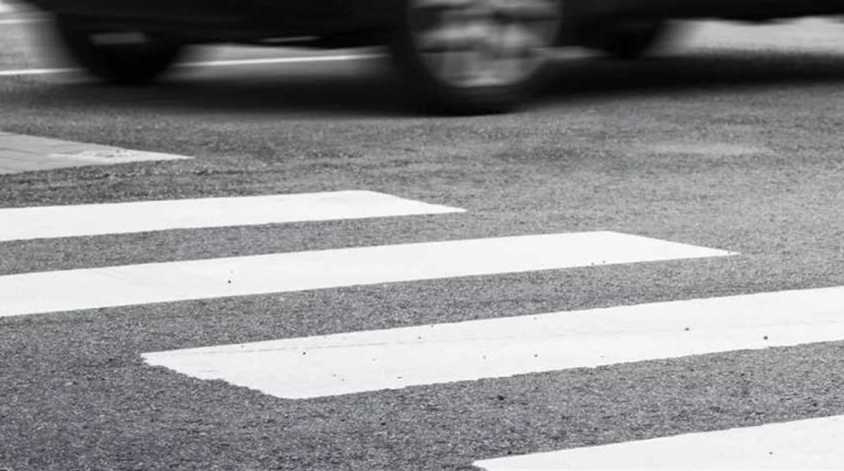 В Кременці водій автомобіля збив жінку на пішохідному переході