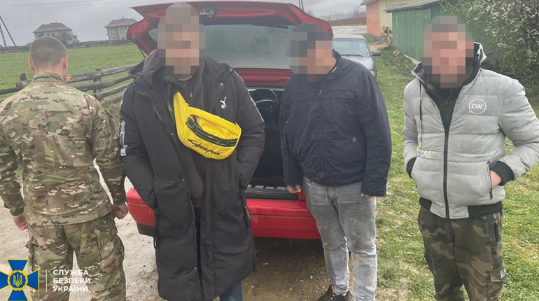 Оголошено підозру буковинцю, який допомагав чоловікам втікати від призову під час воєнного стану