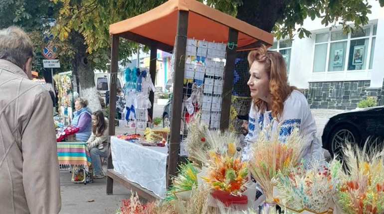 Чим торгували на Осінньому Звягельському Ярмарку минулої суботи: фоторепортаж