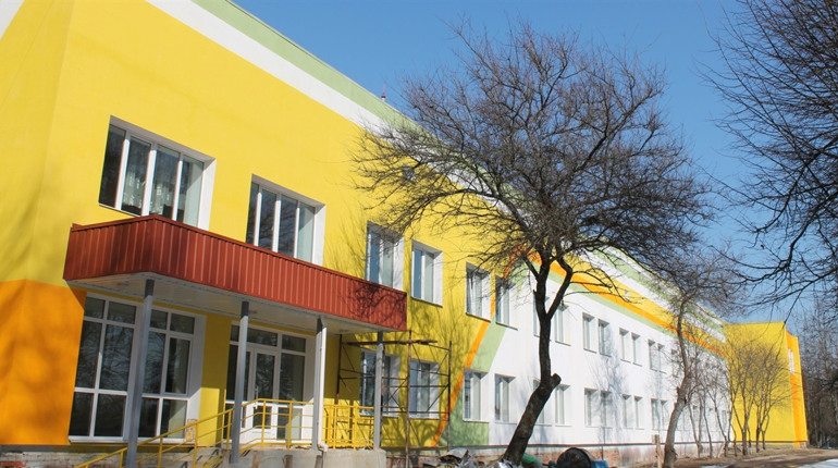 Відбудова Тростянця: тривають роботи з відновлення дитячого корпусу у лікарні