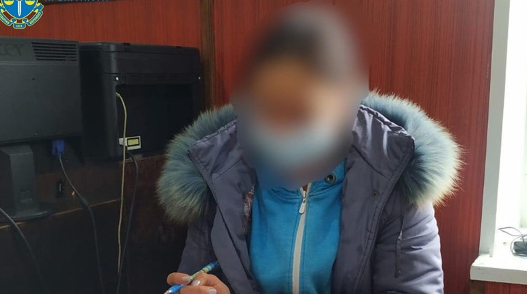 Зарізала та відтяла голову: На Херсонщині за жорстоке вбивство судитимуть жінку