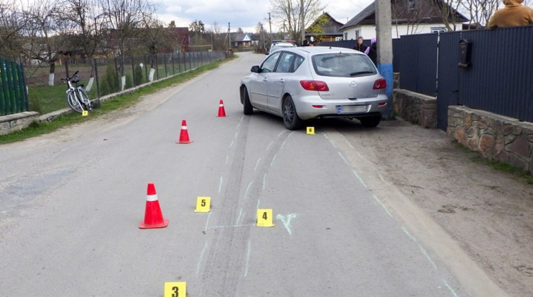На Сарненщині водійка збила 11-річного велосипедиста: він у лікарні