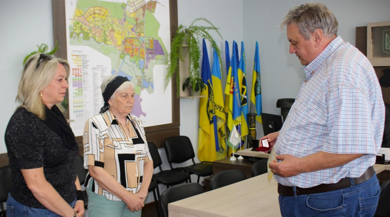 Загиблого військового Дмитра Будигу з Нетішина нагородили відзнакою