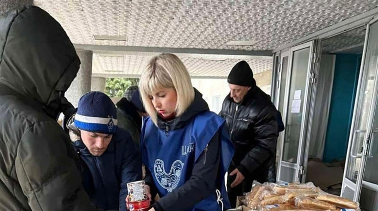 На Херсонщину надходить гуманітарна і медична допомога, аби підтримати місцеве населення