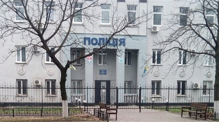 “Увечері охоронець бив шокером усіх у камері”: житель Нової Каховки розповів про полон свого батька