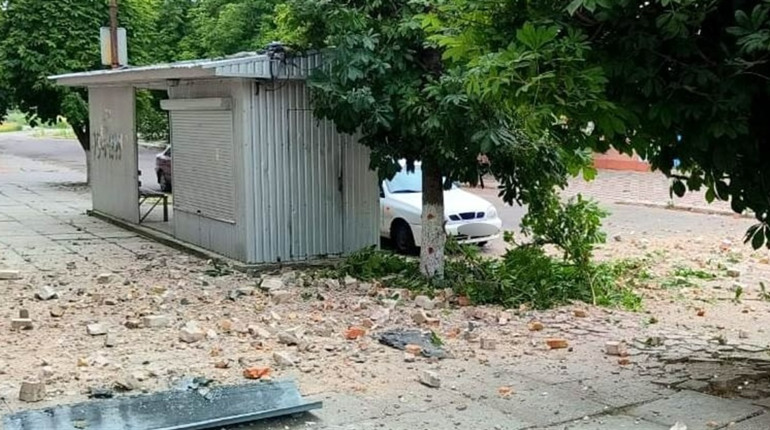 Правоохоронці показали наслідки ворожих обстрілів Херсонщини 11 липня
