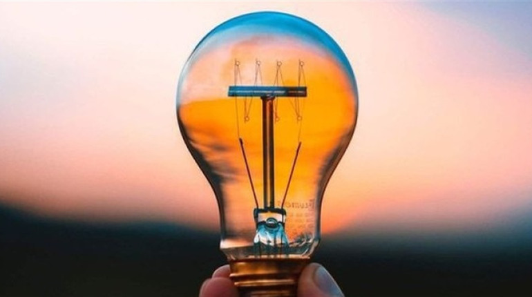 Чому у Дрогобичі немає світла і коли його очікувати: графіки погодинних відключень